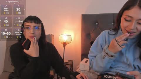 Snapshot of zowi_hottiee chatting on January 18, 2025, 3:20 am cintya kors online show from January 18, 2025, 3:20 am