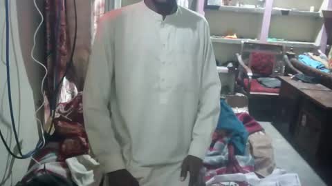 zoyakhan803 online show from February 12, 2025, 8:50 pm