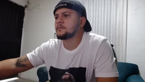 Snapshot of zues_gle25 chatting on October 7, 2025, 9:56 pm zues_gle25 online show from October 7, 2025, 9:56 pm