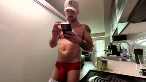 Snapshot of zuko_zen69 chatting on February 5, 2025, 5:09 pm Zuko online show from February 5, 2025, 5:09 pm