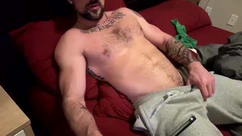 Snapshot of zuko_zen69 chatting on March 5, 2025, 4:56 am Zuko online show from March 5, 2025, 4:56 am