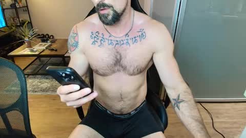 Snapshot of zuko_zen69 chatting on October 4, 2025, 4:32 am Zuko online show from October 4, 2025, 4:32 am