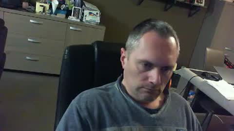 zultem online show from January 3, 2025, 4:44 am