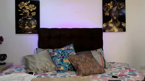 Snapshot of zuly_zahir_01 chatting on February 14, 2025, 12:03 pm zuly goode online show from February 14, 2025, 12:03 pm