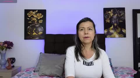 Snapshot of zuly_zahir_01 chatting on February 17, 2025, 10:51 am zuly goode online show from February 17, 2025, 10:51 am