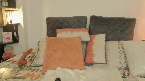 Snapshot of zuly_zahir_01 chatting on March 2, 2025, 11:18 am zuly goode online show from March 2, 2025, 11:18 am