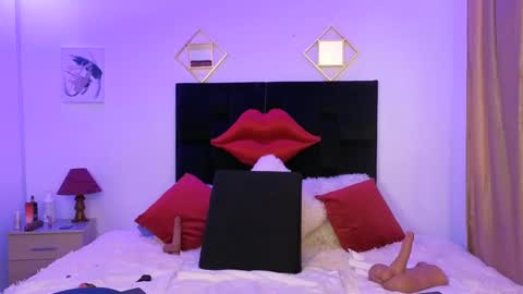 Snapshot of zuly_zahir_01 chatting on September 11, 2025, 10:21 pm zuly goode online show from September 11, 2025, 10:21 pm