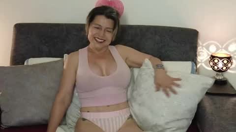 Snapshot of zuly_zahir_01 chatting on June 1, 2026, 10:44 pm zuly goode online show from June 1, 2026, 10:44 pm