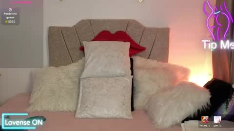 Snapshot of zuly_zahir_01 chatting on June 19, 2026, 1:43 am zuly goode online show from June 19, 2026, 1:43 am