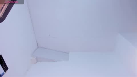 Zuly  online show from September 18, 2025, 11:45 am