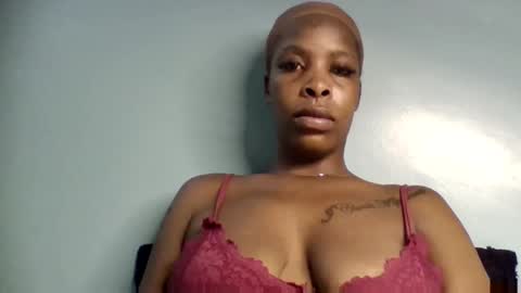 zurivelvetstudio online show from April 28, 2026, 11:59 am