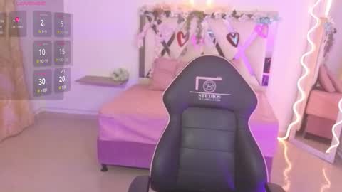 ZURY   online show from September 26, 2025, 11:36 am