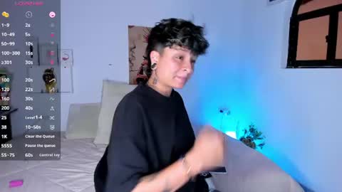 Zury Ramirez online show from June 20, 2026, 6:38 am