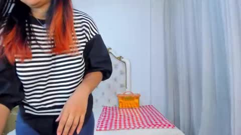 Snapshot of zusan_king_ chatting on February 14, 2026, 3:03 am Im Zusan My schedule is from 1030pm to 430 am colombian time online show from February 14, 2026, 3:03 am