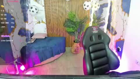 Snapshot of zyra_tay chatting on July 4, 2026, 7:09 pm zyra_tay online show from July 4, 2026, 7:09 pm