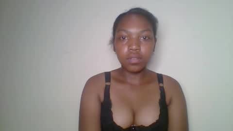 Snapshot of zyraelle_01 chatting on April 17, 2026, 8:12 pm zyraelle_01 online show from April 17, 2026, 8:12 pm