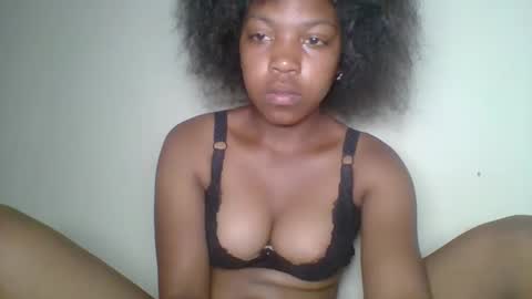 Snapshot of zyraelle_01 chatting on April 18, 2026, 7:58 pm zyraelle_01 online show from April 18, 2026, 7:58 pm