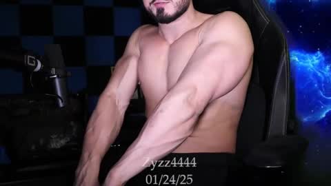 Snapshot of zyzz4444 chatting on January 24, 2025, 6:25 pm Greek God online show from January 24, 2025, 6:25 pm