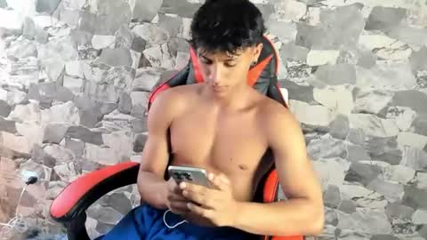Snapshot of zyzz_1812 chatting on June 16, 2026, 7:27 pm zyzz_1812 online show from June 16, 2026, 7:27 pm