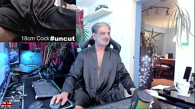 OnlineBossUK online show from December 16, 2025, 10:59 pm