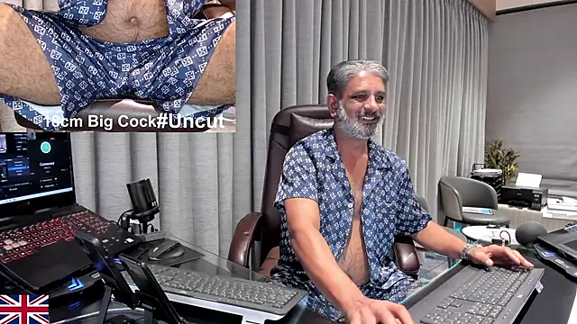 OnlineBossUK online show from May 3, 2026, 8:26 pm