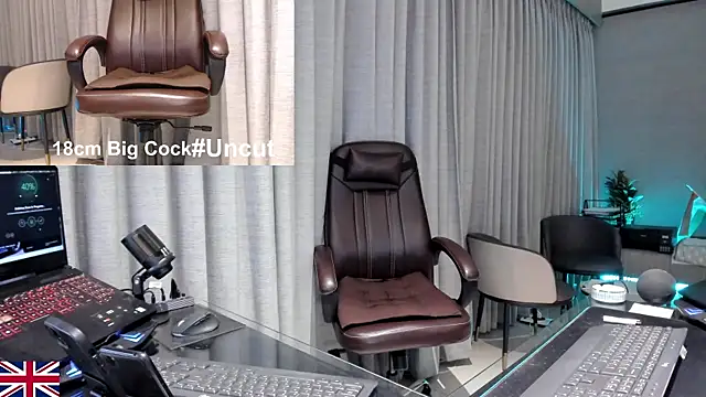 OnlineBossUK online show from July 24, 2026, 6:06 pm