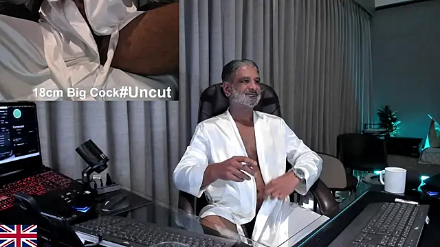 OnlineBossUK online show from July 27, 2026, 1:56 am