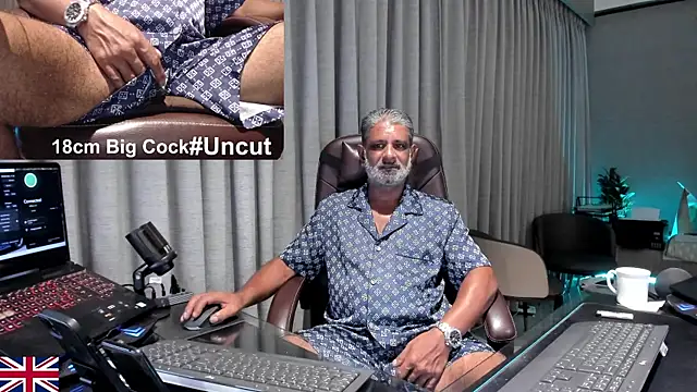 OnlineBossUK online show from July 28, 2026, 8:45 pm