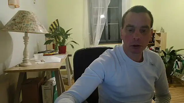 Snapshot of cloupefun chatting on December 2, 2024, 4:09 am cloupefun online show from December 2, 2024, 4:09 am