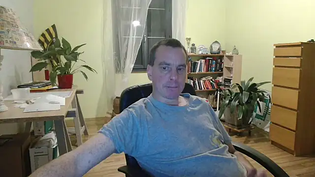 Snapshot of cloupefun chatting on December 3, 2024, 4:47 am cloupefun online show from December 3, 2024, 4:47 am