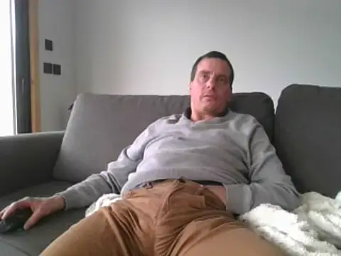 Snapshot of cloupefun chatting on March 21, 2025, 2:40 pm cloupefun online show from March 21, 2025, 2:40 pm