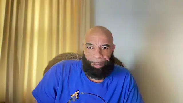 ANAKONDA KIING online show from March 20, 2025, 2:32 pm