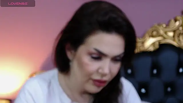 Snapshot of HessaHessy chatting on February 27, 2025, 12:02 pm HessaHessy online show from February 27, 2025, 12:02 pm