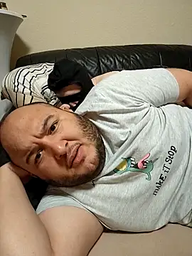 Snapshot of genderfluidco2 chatting on January 31, 2026, 7:11 pm genderfluidco2 online show from January 31, 2026, 7:11 pm