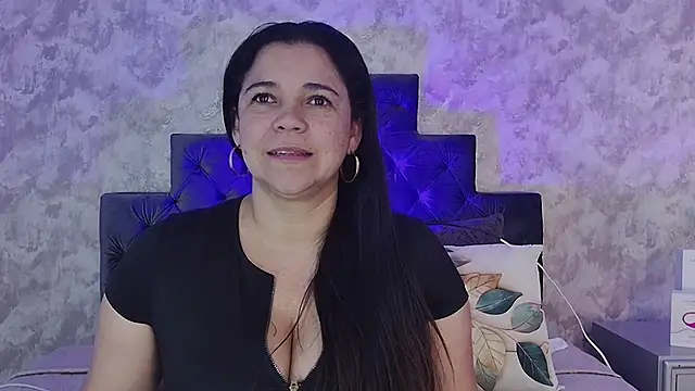 elizabeth coleman online show from April 28, 2026, 10:04 pm