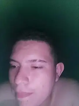 Snapshot of mons41 chatting on September 28, 2025, 6:35 pm mons41 online show from September 28, 2025, 6:35 pm