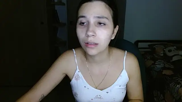 mia  lopez  online show from April 29, 2026, 3:54 am