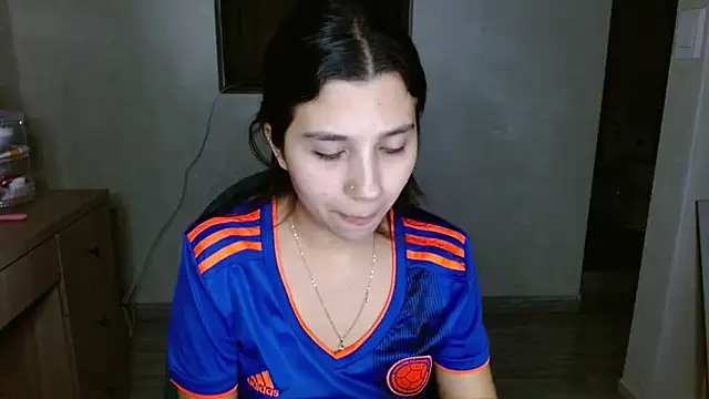 Snapshot of mia__lopez_ chatting on June 18, 2026, 4:35 am mia lopez online show from June 18, 2026, 4:35 am
