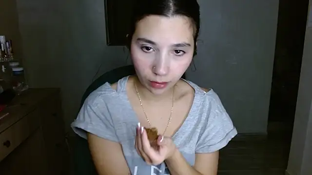 Snapshot of mia__lopez_ chatting on July 1, 2026, 2:46 am mia lopez online show from July 1, 2026, 2:46 am