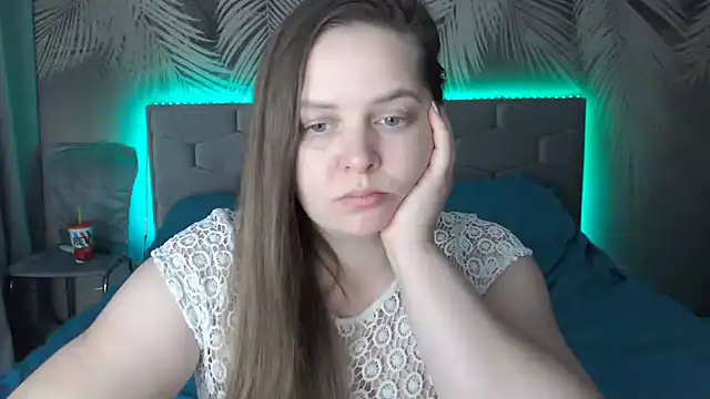 uliastar online show from January 15, 2025, 10:06 am