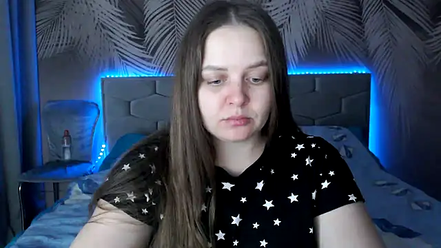 uliastar online show from February 19, 2025, 1:17 pm