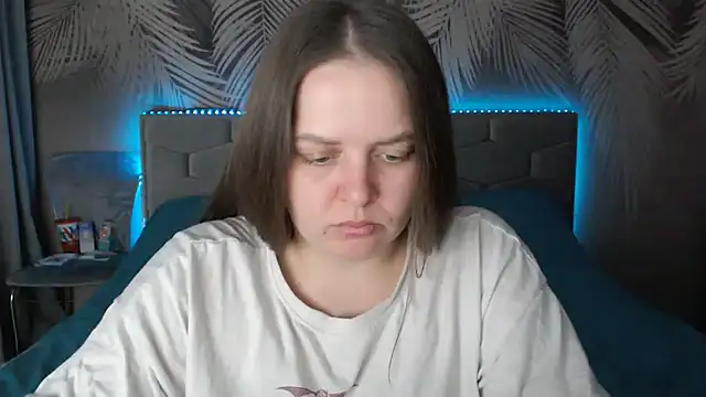 uliastar online show from March 13, 2025, 9:21 am