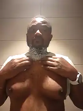 Snapshot of douksm chatting on January 14, 2025, 12:24 pm douksm online show from January 14, 2025, 12:24 pm