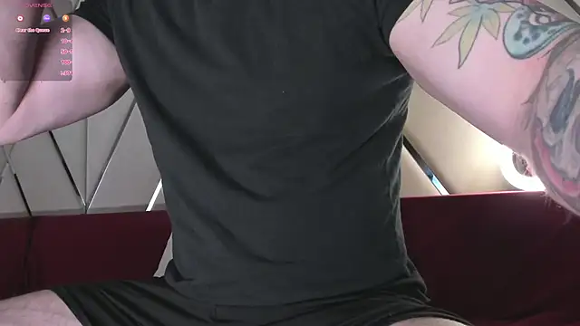 Snapshot of WayneWilson chatting on December 13, 2024, 4:54 am WayneWilson online show from December 13, 2024, 4:54 am