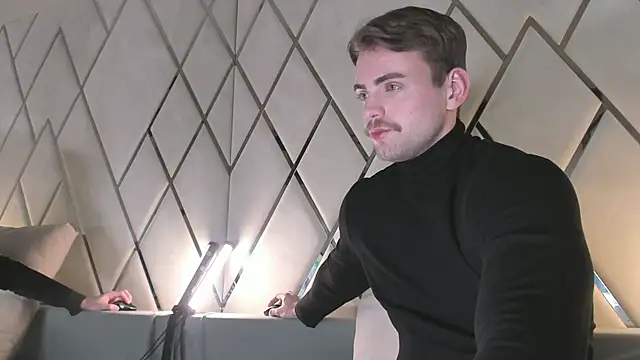 Snapshot of WayneWilson chatting on March 8, 2025, 4:45 am WayneWilson online show from March 8, 2025, 4:45 am