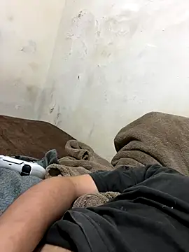 Snapshot of Magosupreme chatting on December 16, 2025, 4:45 pm Magosupreme online show from December 16, 2025, 4:45 pm