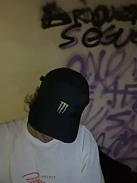 Snapshot of Magosupreme chatting on February 3, 2026, 6:11 am Magosupreme online show from February 3, 2026, 6:11 am