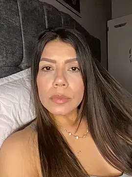 martina contreras online show from March 16, 2026, 5:02 am