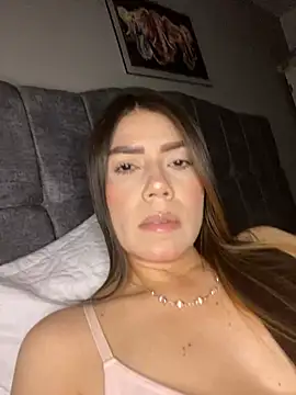 Snapshot of martina_contreras chatting on July 29, 2026, 6:11 am martina contreras online show from July 29, 2026, 6:11 am