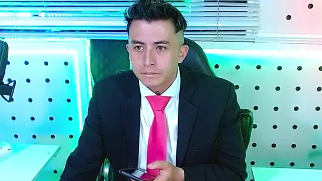 Darko0717 online show from December 17, 2025, 12:55 pm